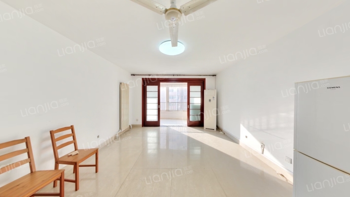 体育嘉苑二手房实景图