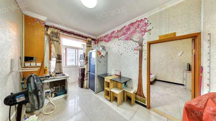 古城路小区二手房实景图