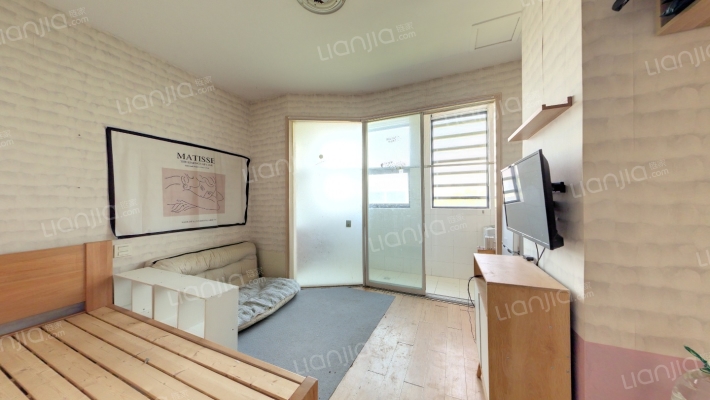 摩登公寓二手房实景图