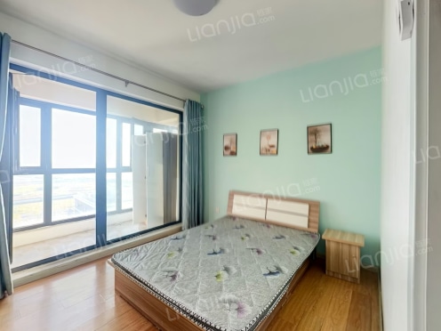 合租·中欧金茂悦三期 4居室 南卧