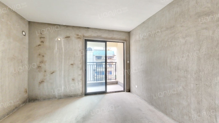 前田湖西苑二手房实景图