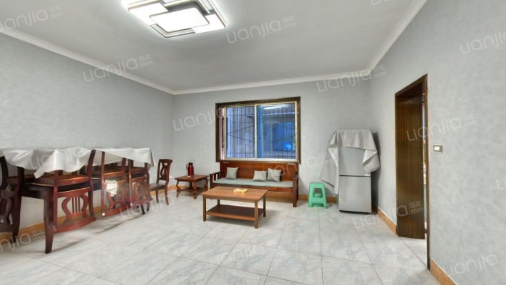 龙昌街二手房实景图