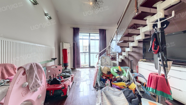 金地阳光城北区二手房实景图