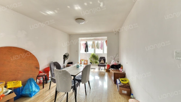 滨河新苑一期二手房实景图