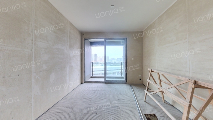 融创云湖十里F区二手房实景图