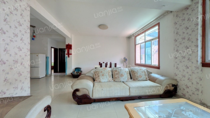 爱心园二手房实景图