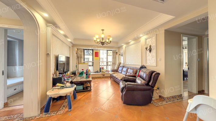 丽晶湾二手房实景图