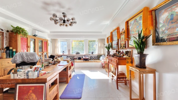 新世界花园朗盈居二手房实景图