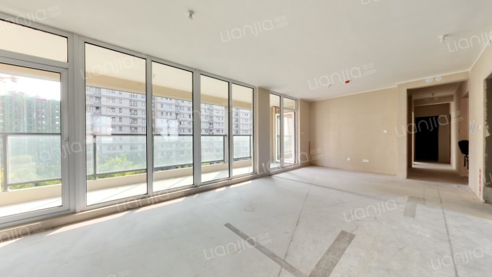 青特缦云二手房实景图