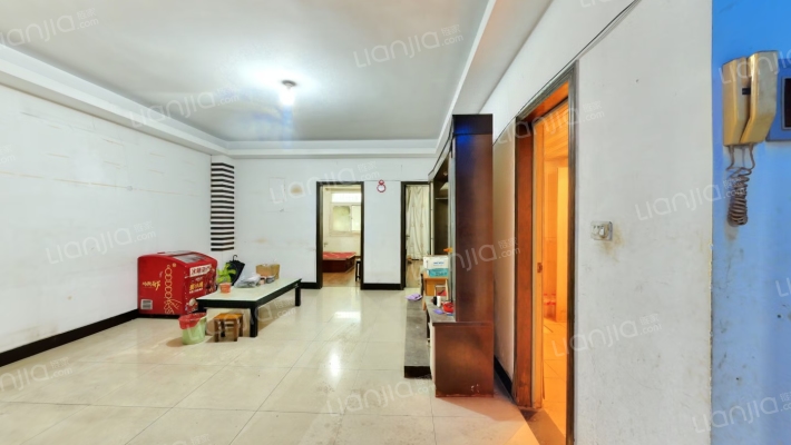 交警宿舍二手房实景图