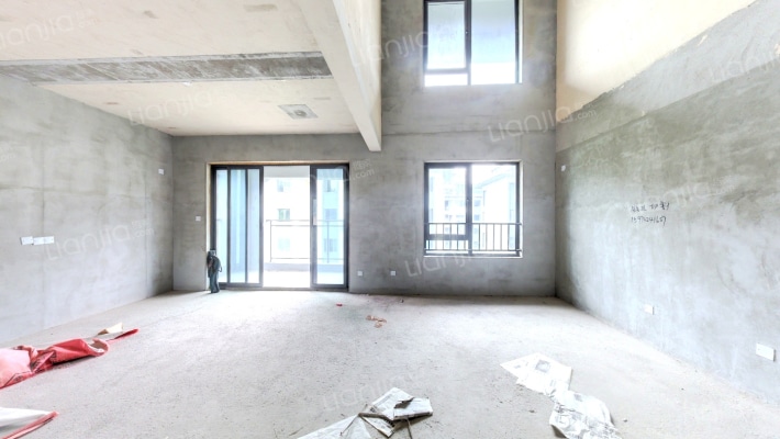 梦想麓隐天境二手房实景图