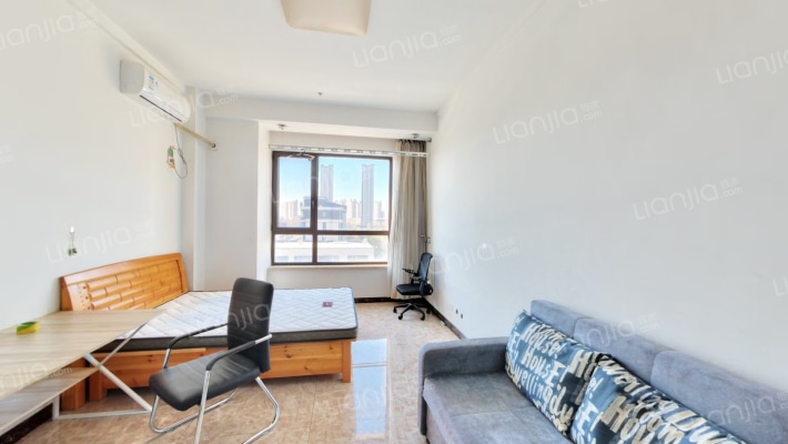 安纳西商业小镇二手房实景图