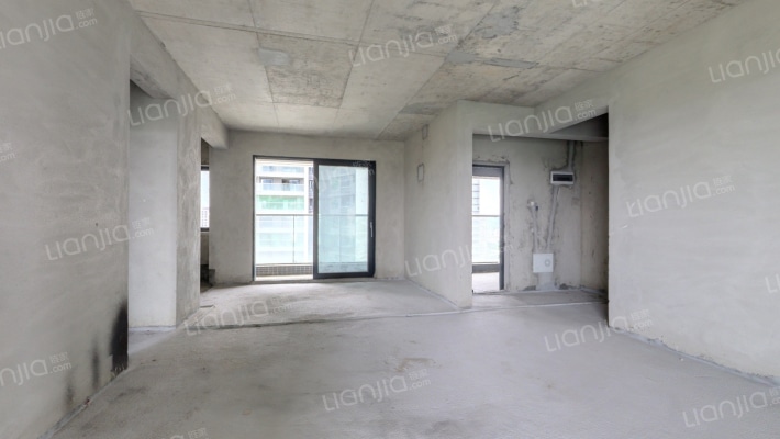 德威江誉诚花园五期二手房实景图