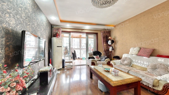 蓝光富丽花城二手房实景图