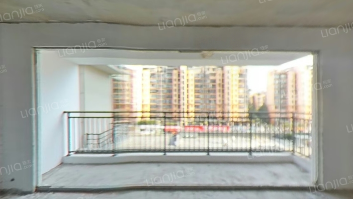 碧桂园衡中心二手房实景图