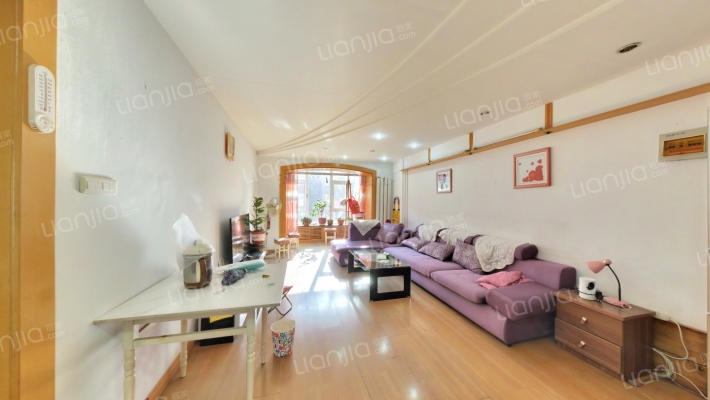 鸿博花园二手房实景图