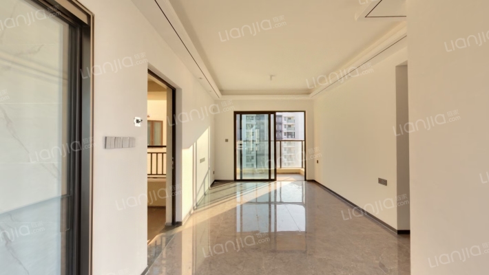 龙狮璟珑府二手房实景图