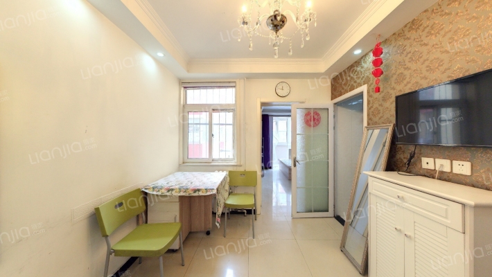 宝产胡同15号院二手房实景图