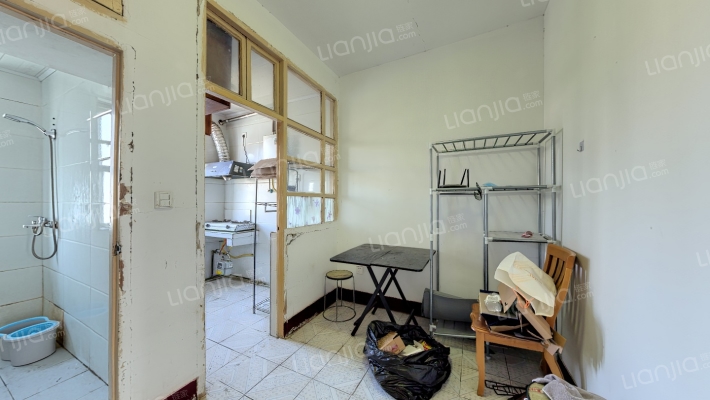 安德里28号二手房实景图