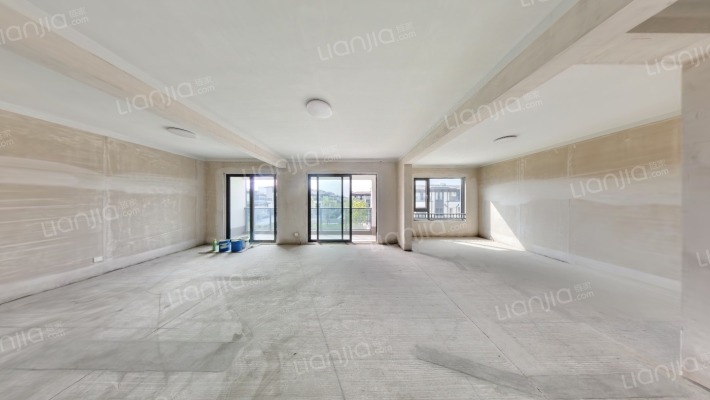 山水阳珀别院二手房实景图