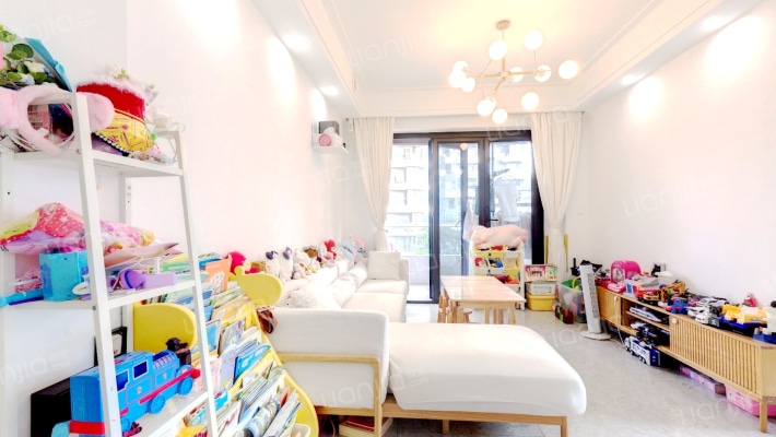 万豪掬月半山二手房实景图