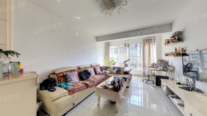 金湖花园C区二手房实景图