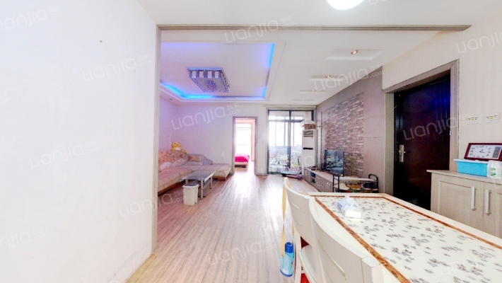 奥港国际二手房实景图