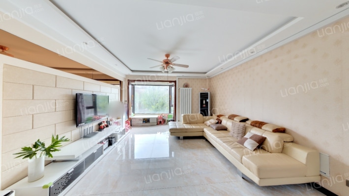 联发滨海琴墅二手房实景图