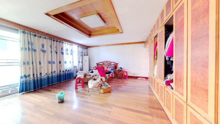 群力新村二手房实景图