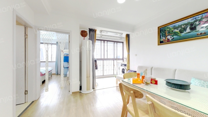 中凌东港苑二手房实景图