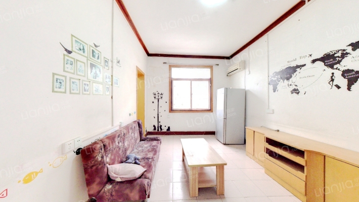 社科联二手房实景图