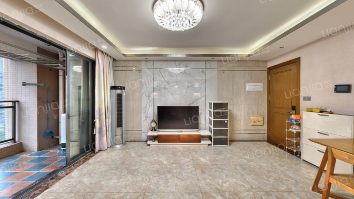 宏宇海山壹号二手房实景图