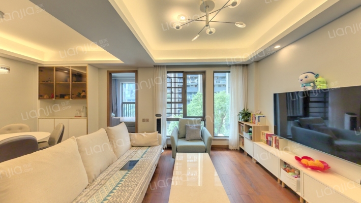 翡翠里溪望二手房实景图