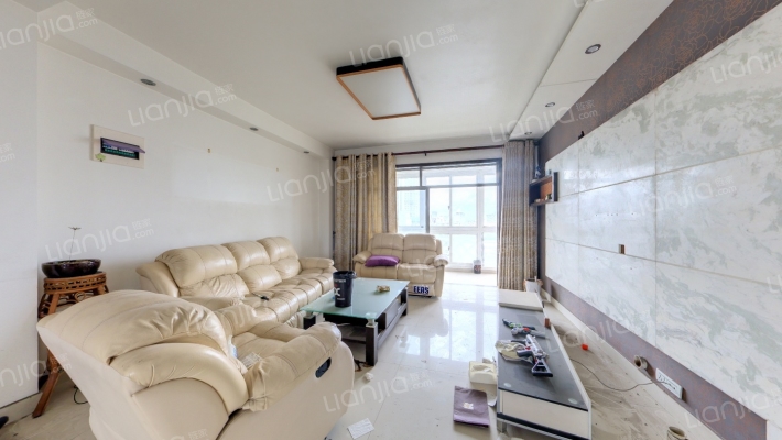 滨河南苑C区二手房实景图