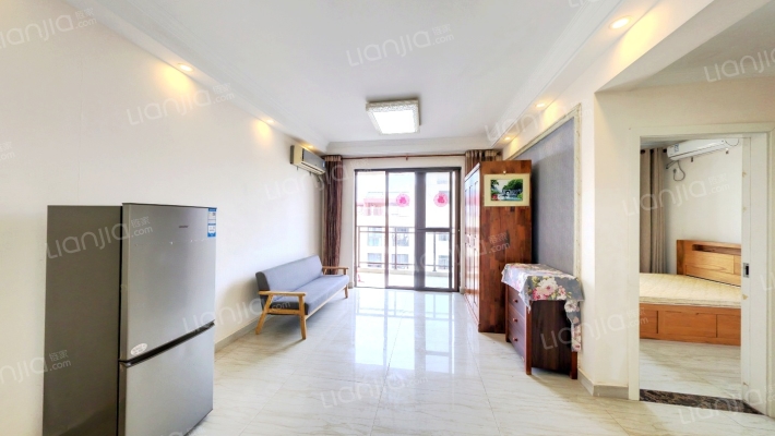 鸿悦公馆二手房实景图