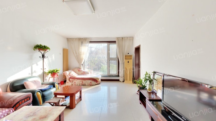 世纪花园梅园二手房实景图