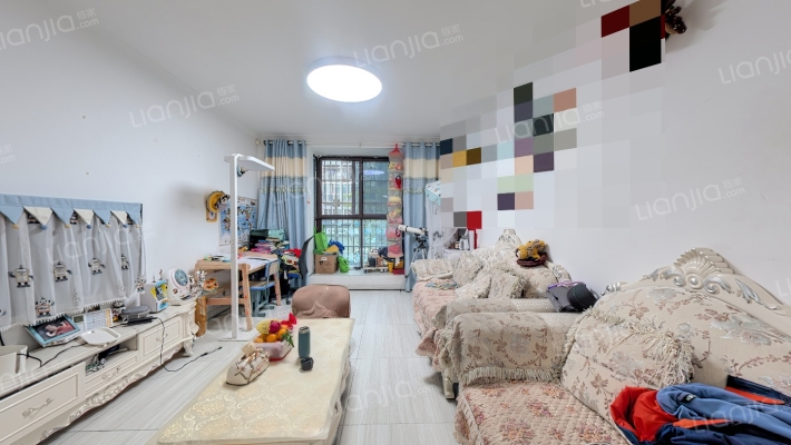 鸥鹏大道98号二手房实景图