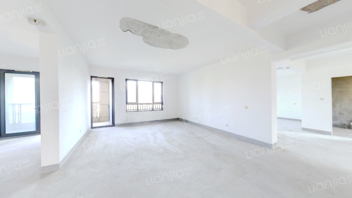 蓝海花园小区二手房实景图