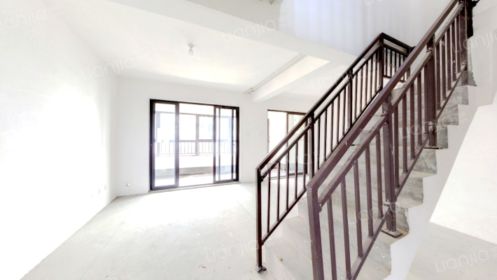 丽丰璞羽山二手房实景图