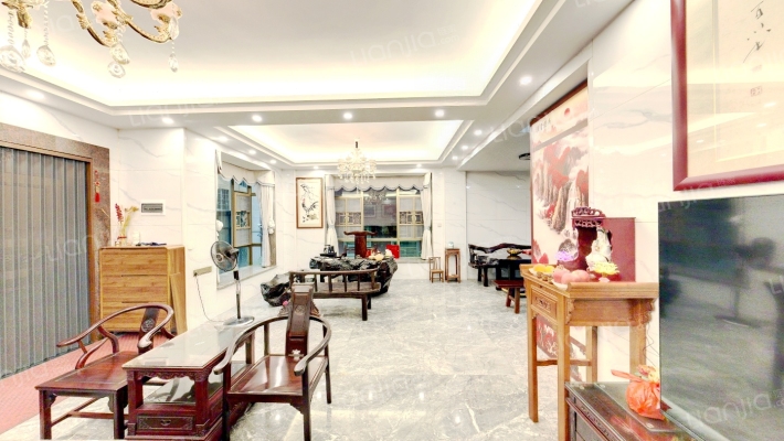 美心山庄二手房实景图