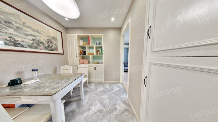 临安大厦二手房实景图