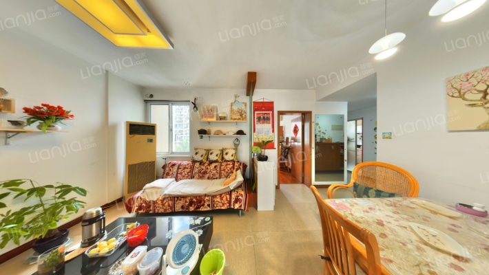 新江花园二手房实景图