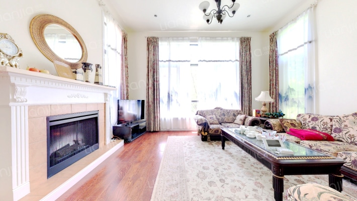 澄湖水岸别墅二手房实景图