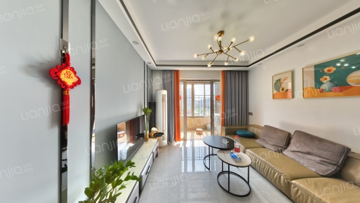 名杰华府二手房实景图