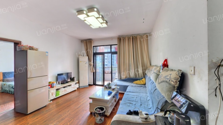 金色年华二手房实景图