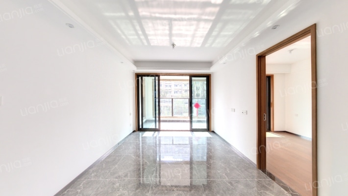 远创湖悦云境二手房实景图