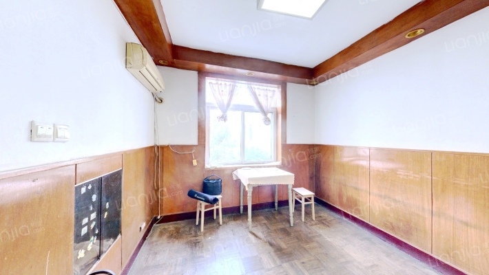 安利宿舍二手房实景图