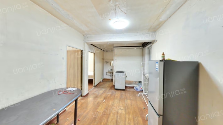 革新里24号院二手房实景图