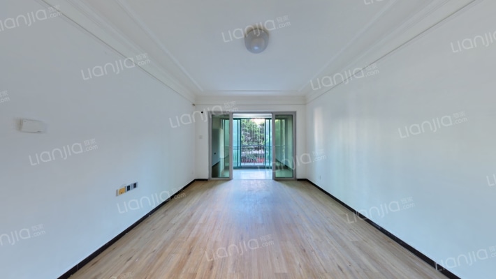 金碧领秀国际二手房实景图