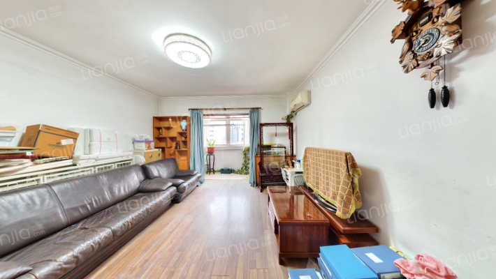 世家新苑二手房实景图